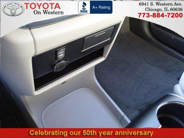 2017 Toyota Sienna LE